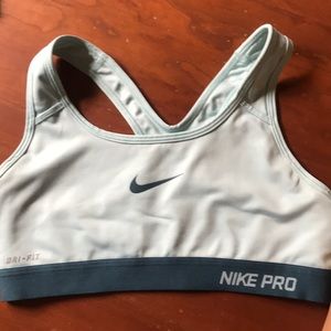 Nike Pro Sports Bra